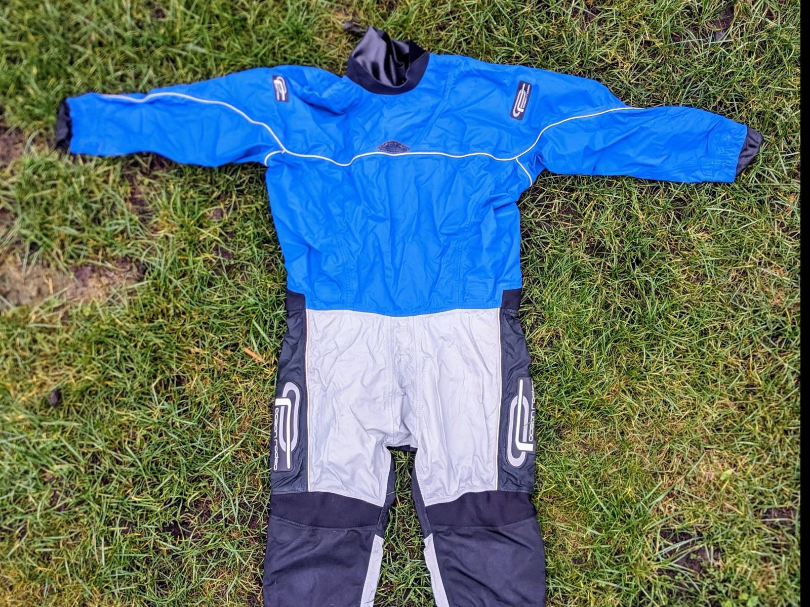Dry suit 